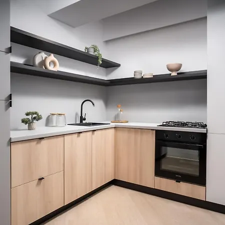 North By Urbanesq Cortina C * בוקרשט