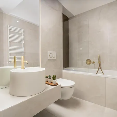 North By Urbanesq Cortina C Daire *