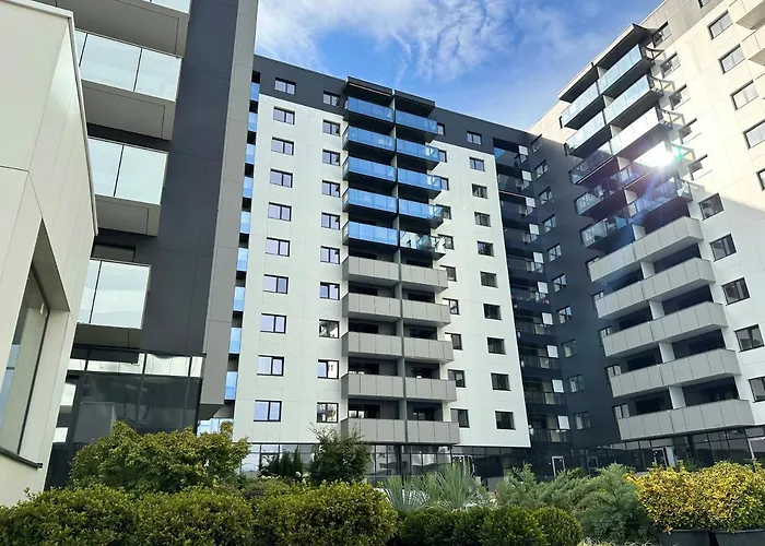 Апартаменти North By Urbanesq Cortina C