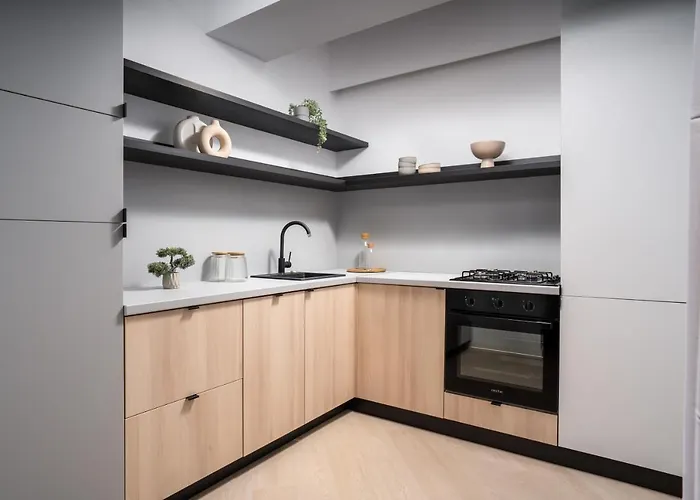 North By Urbanesq Cortina C * Bucureşti